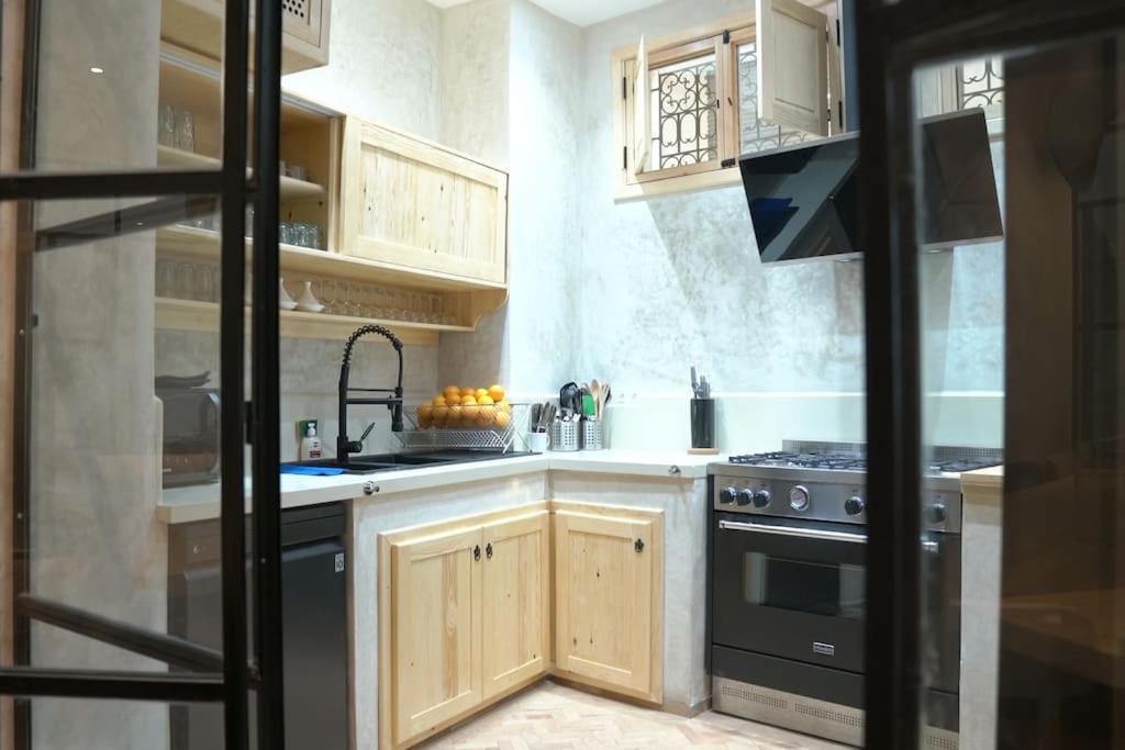Riad Zhor Tanger - Medina Екстериор снимка